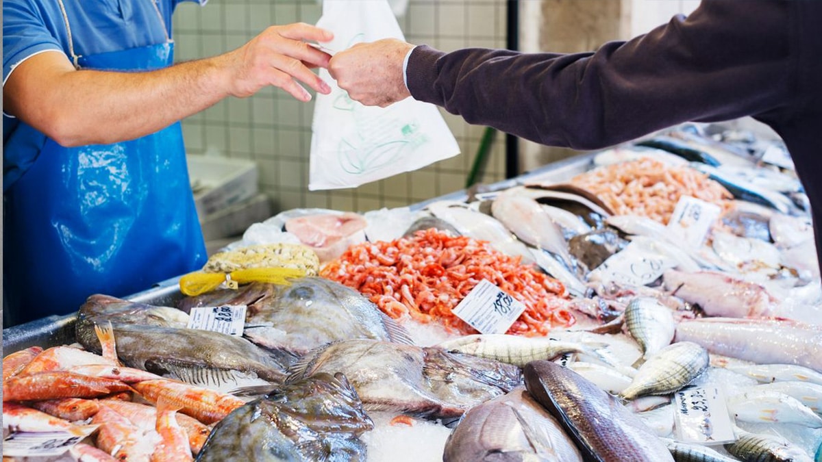 Ce supermarché est le meilleur de tous pour acheter du poisson selon 60 Millions de consommateurs