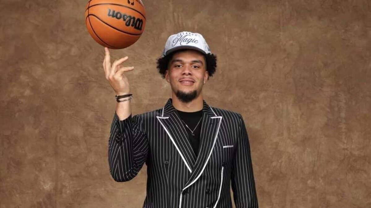 Noah Penda, sélectionné au 2e tour par les Magics d'Orlando.