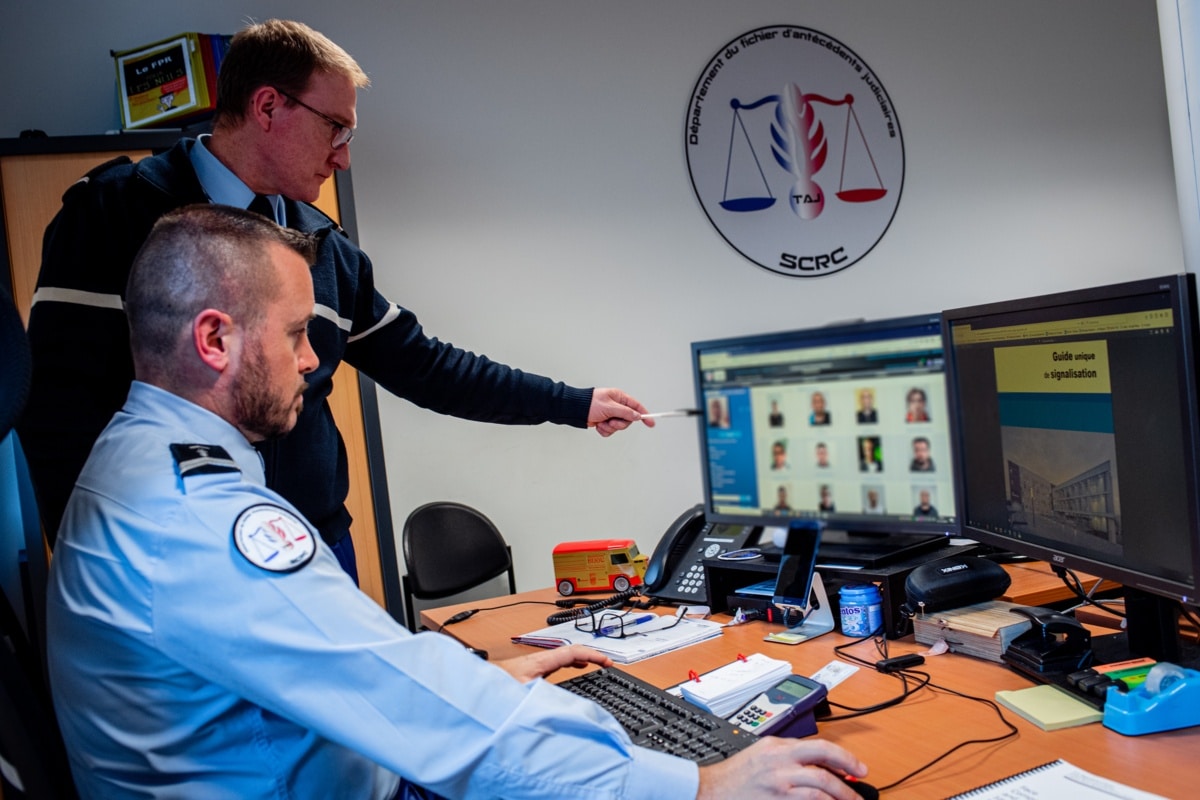 L'affaire est en ce moment entre les mains de la gendarmerie.
