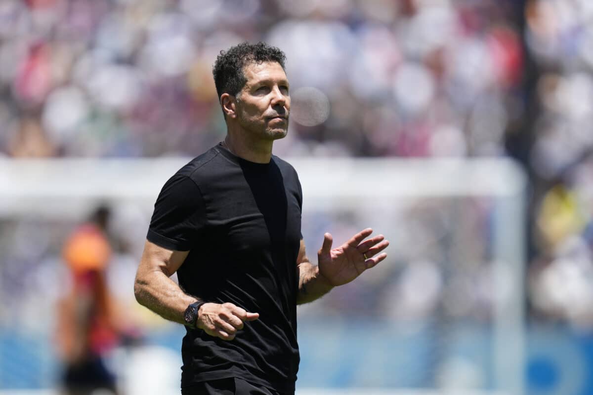 Diego Simeone critique ouvertement la qualité de l'arbitrage durant la Coupe du monde des clubs.