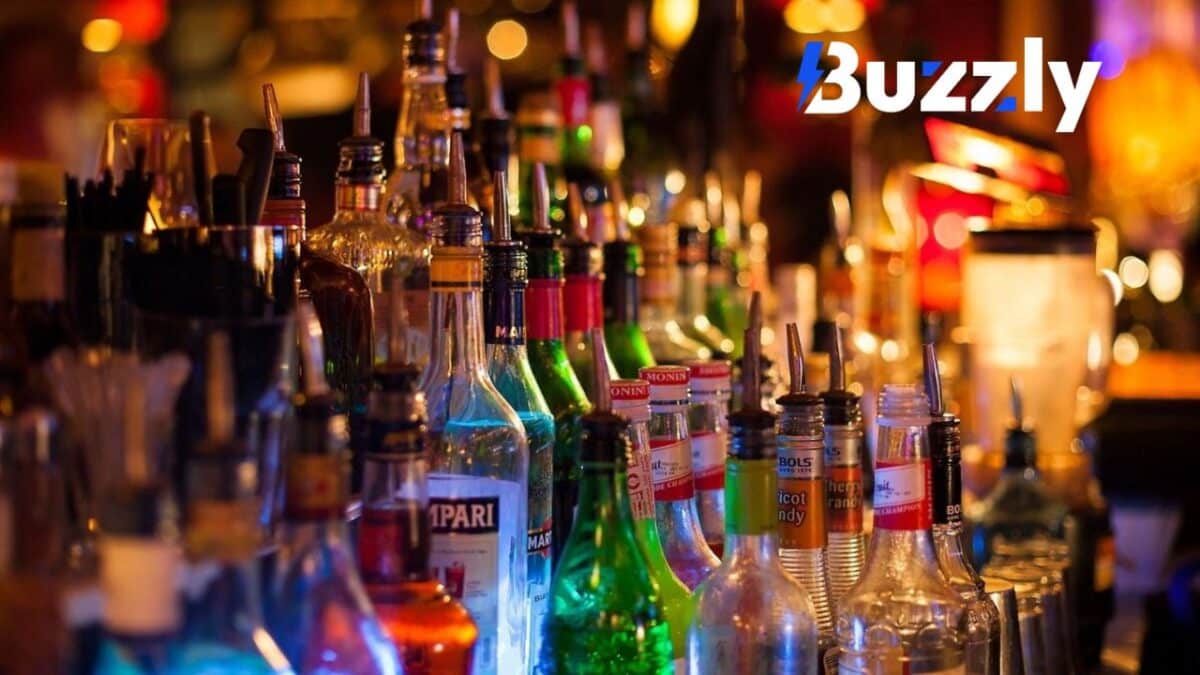 Les autorité saoudiennes vont autoriser la consommation d'alcool dans certaines zones touristiques dès 2026.