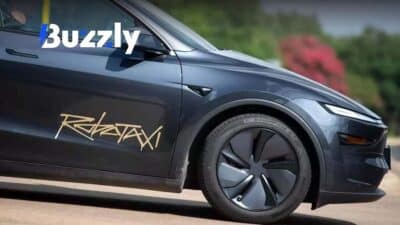 Tesla veut promouvoir ses robotaxis à Phoenix.